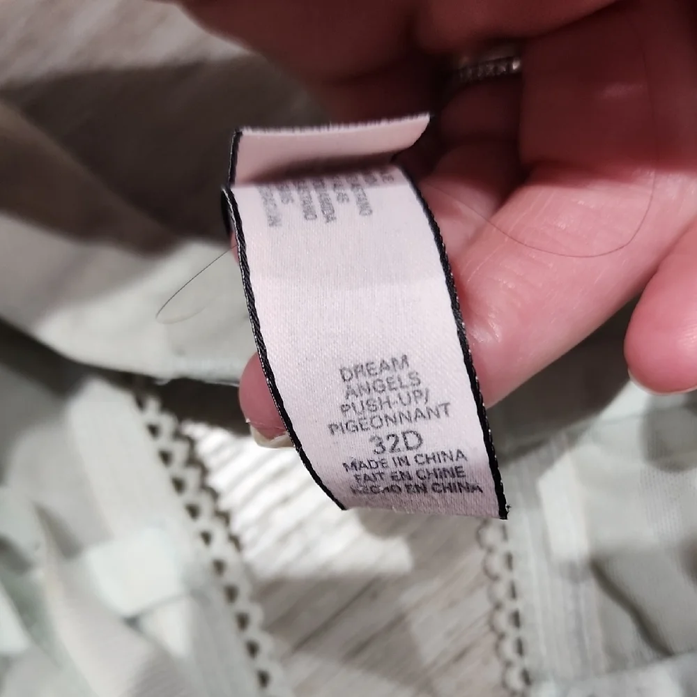 Victoria's Secret Pale Mint Lace Push-Up Bra